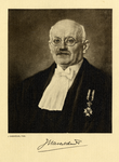 104961 Portret van J. Haverschmidt, geboren 1862, hoogleraar in de kindergeneeskunde aan de Utrechtse universiteit ...